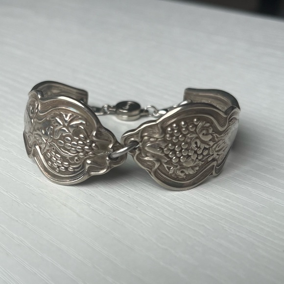 Sterling silver .925 magnetic closure cuff bracelet small wrists. - Picture 2 of 11